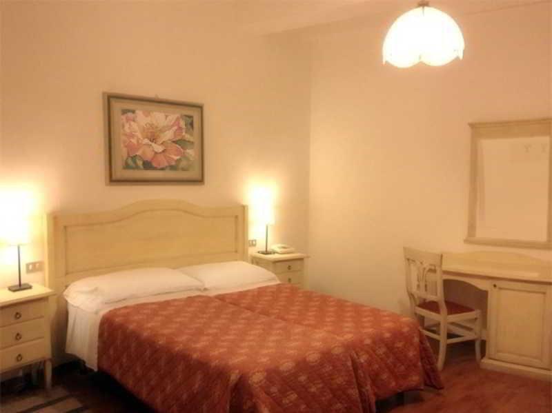 Hotel Umbria Перуджа Экстерьер фото