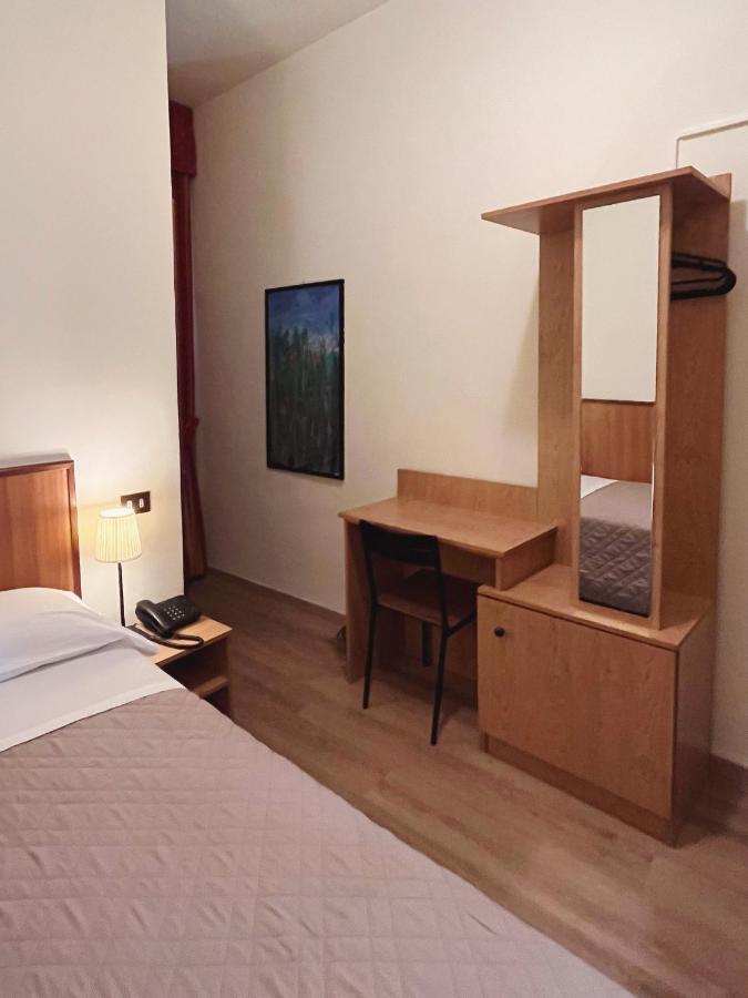 Hotel Umbria Перуджа Экстерьер фото