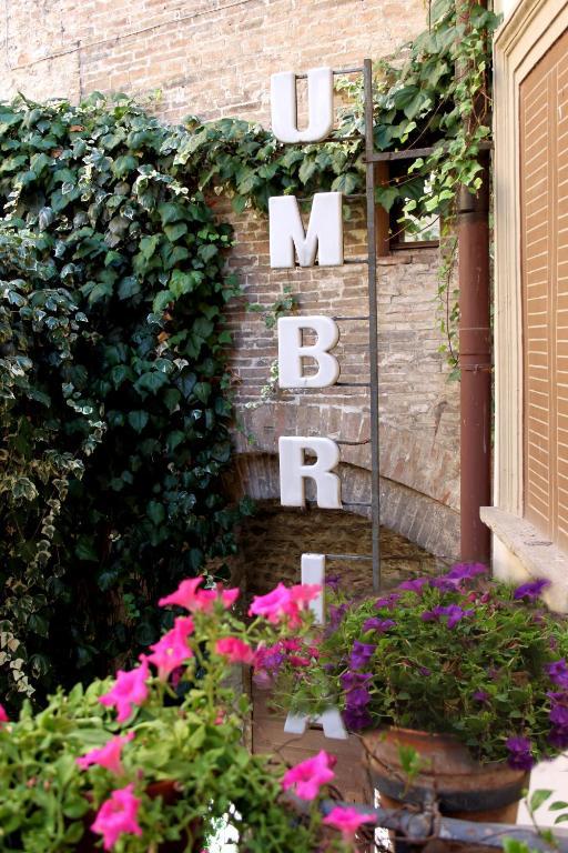 Hotel Umbria Перуджа Экстерьер фото