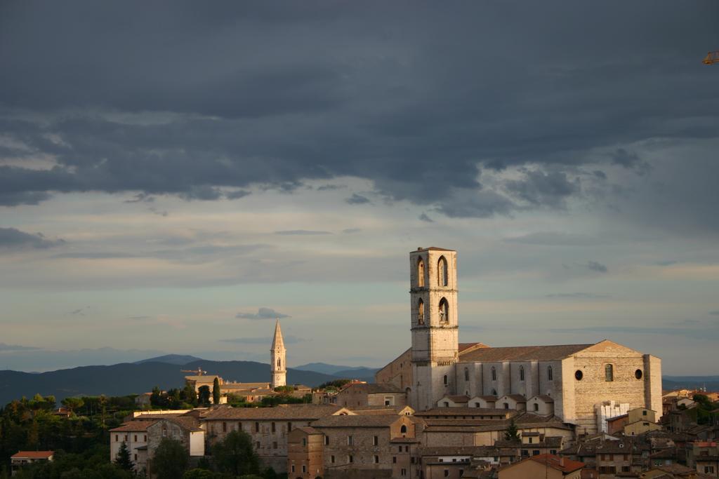 Hotel Umbria Перуджа Экстерьер фото
