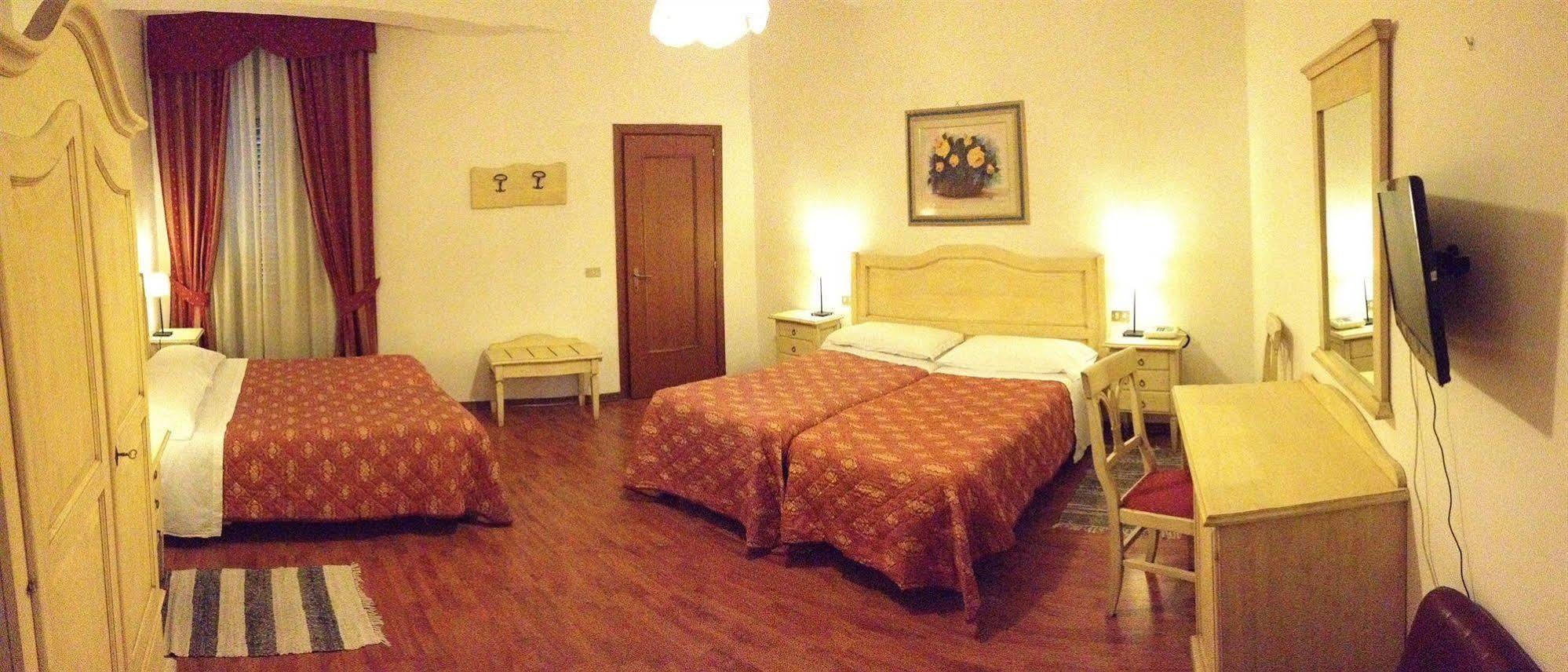 Hotel Umbria Перуджа Экстерьер фото